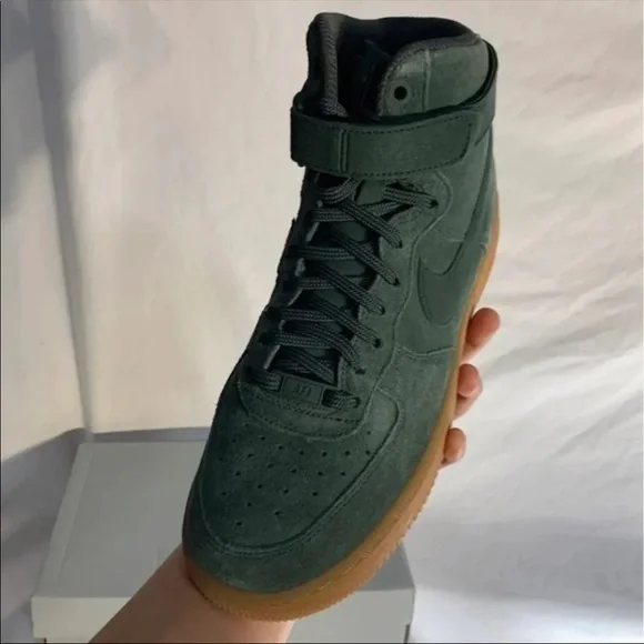 Nike Air Force 1 SE RARE Shoes in Green Suede Sizes Womans 7.5 and 10 - Picture 7 of 8